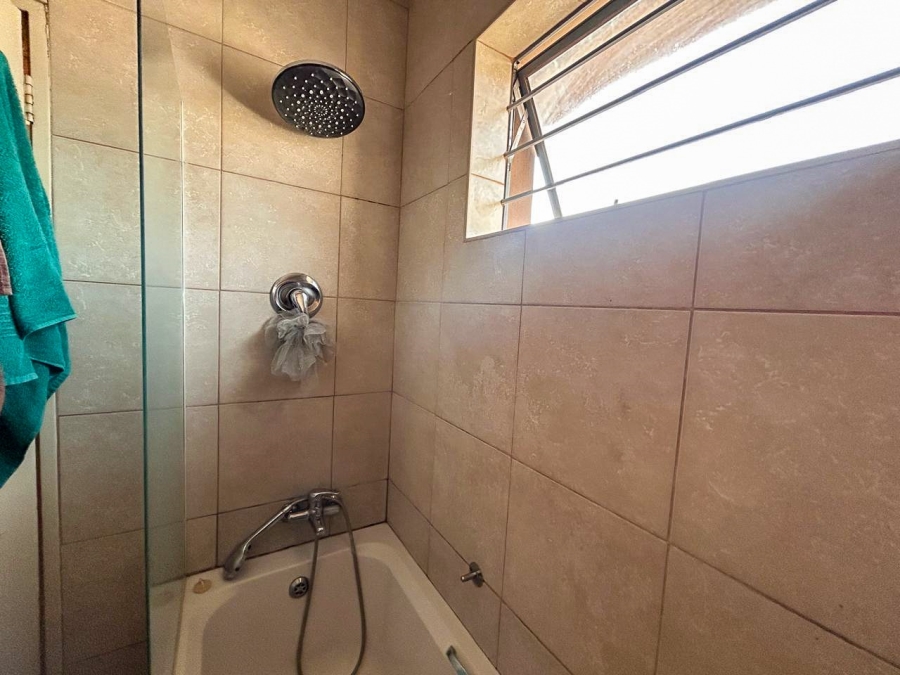 1 Bedroom Property for Sale in Die Bult North West